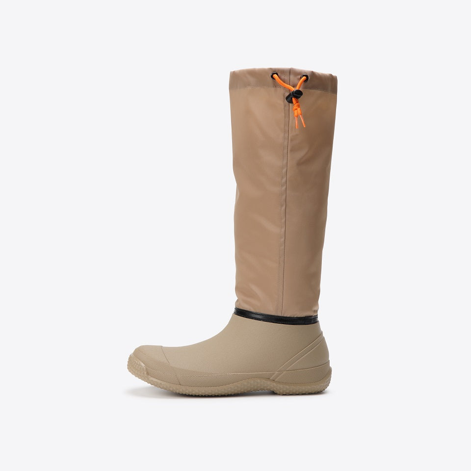 マンダム#60 Actiboots　ベージュの左向き画像