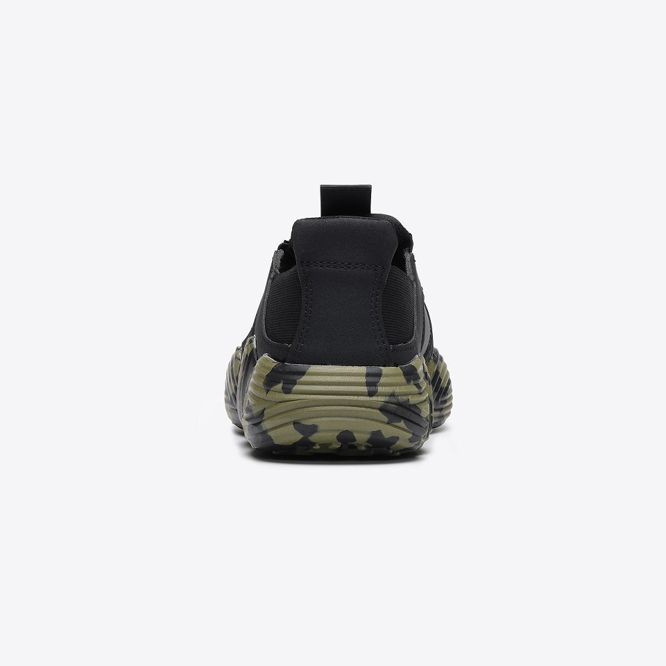 マンダムHOVER LIGHT#814　ブラックミリタリーのかかと